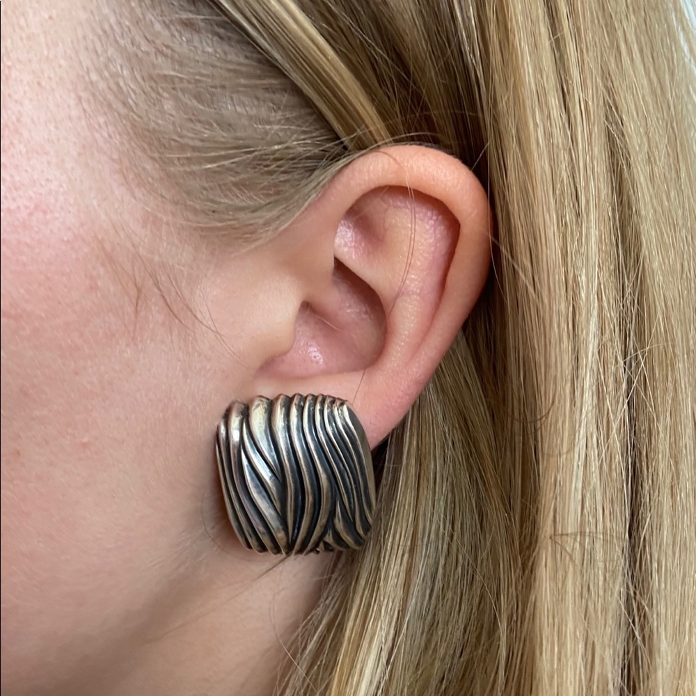Vintage James Avery earrings